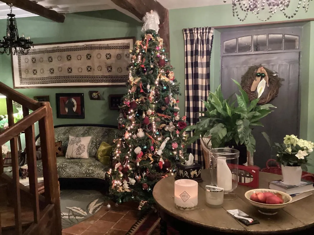 Le Presbytere Castex  B&B